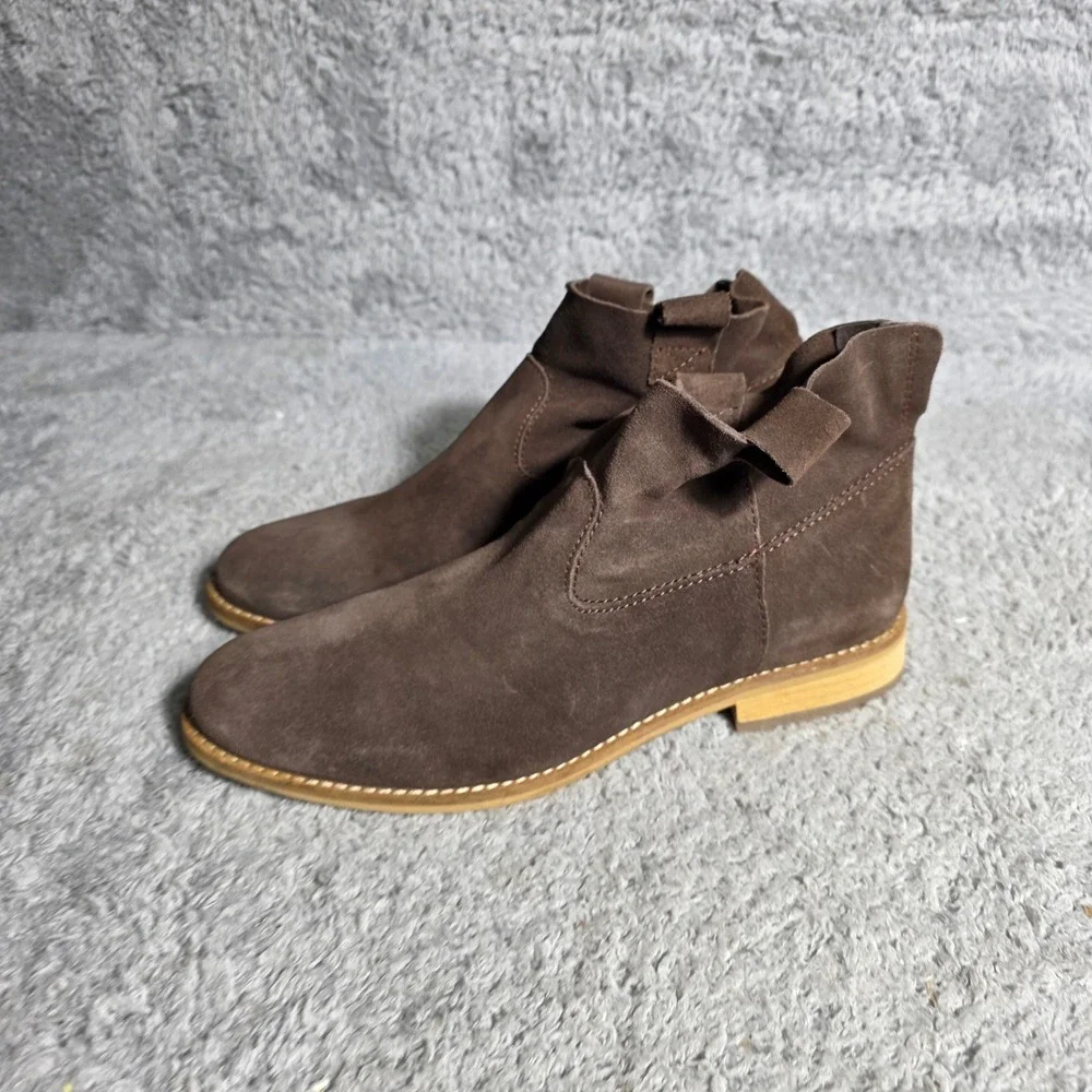 DIBA True Brown Suede Leather Ankle Booties Boots‎ Flexible Ankle Women's 9M NEW